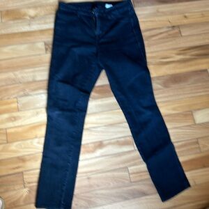 H&M ankle high waist black skinny jeans.  Size 30.  Good condition.